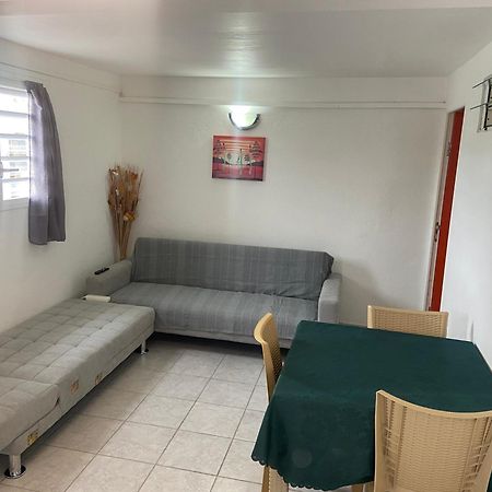 Logement De 40M2 Avec Terrasse, Moderne Et Equipe Petit-Canal Exteriér fotografie