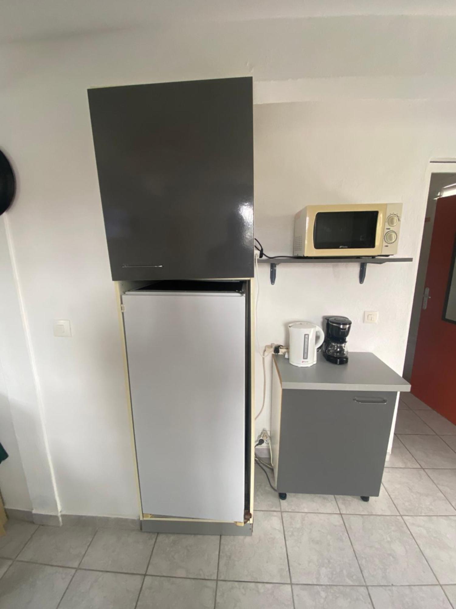 Logement De 40M2 Avec Terrasse, Moderne Et Equipe Petit-Canal Exteriér fotografie