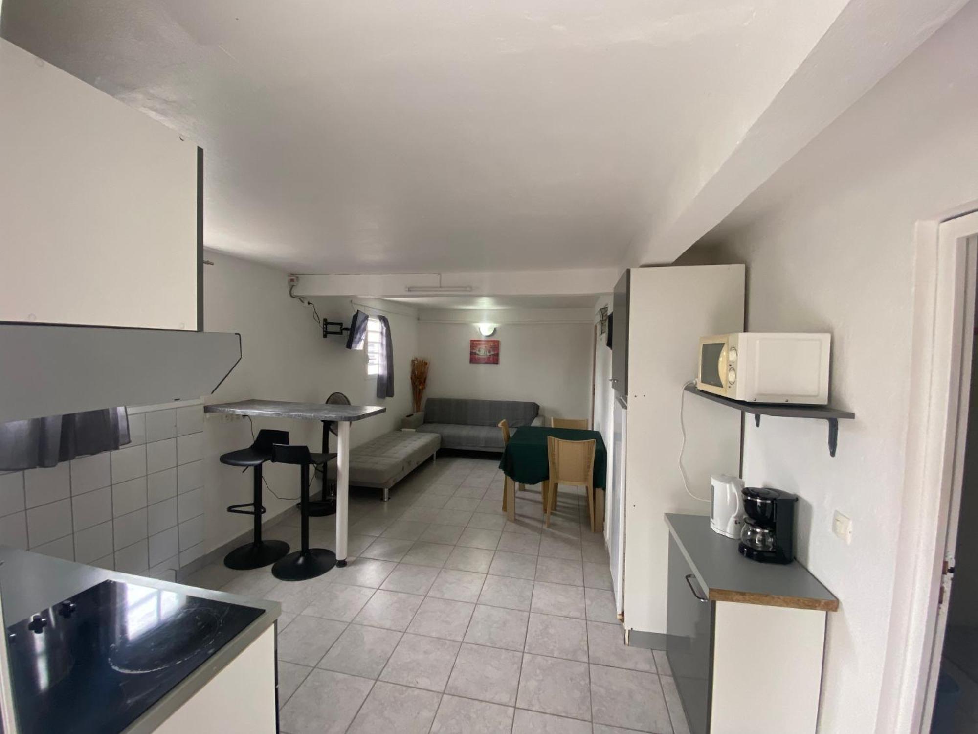 Logement De 40M2 Avec Terrasse, Moderne Et Equipe Petit-Canal Exteriér fotografie