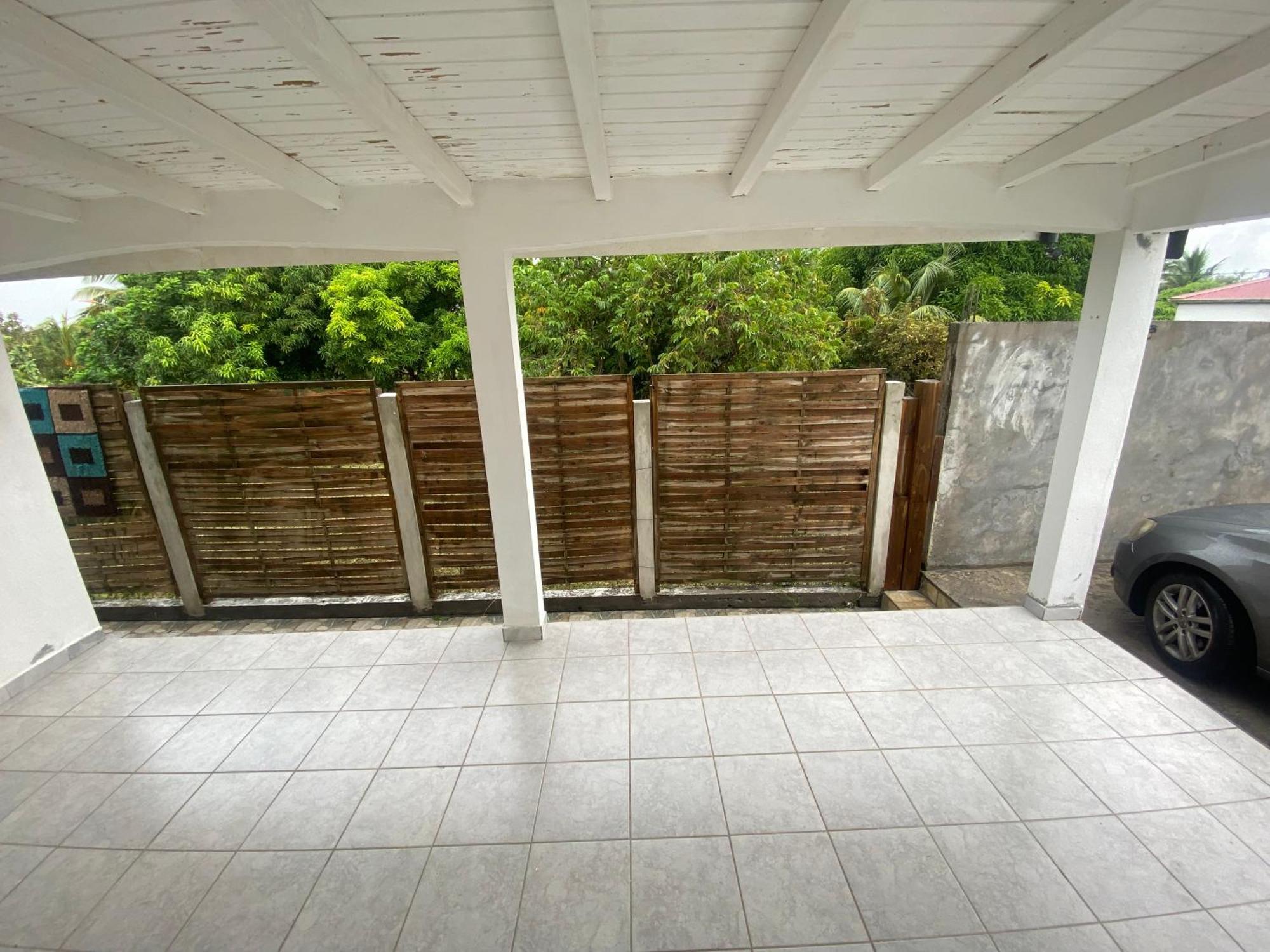 Logement De 40M2 Avec Terrasse, Moderne Et Equipe Petit-Canal Exteriér fotografie